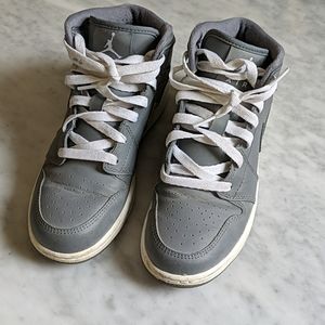 Youth Air Jordan high top sneakers